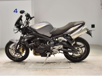     Triumph Street Triple R 2009  1