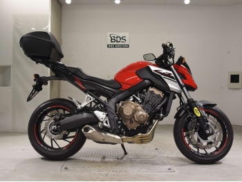 �������� �� ������ �������� Honda CB650F Hornet 2017 ���� 2