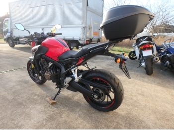 �������� �� ������ �������� Honda CB650F Hornet 2017 ���� 10