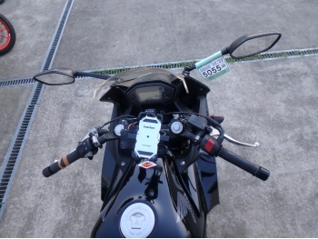     Honda CBR400R 2014  21