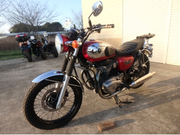     Kawasaki W800 Chrome Edition 2014  13