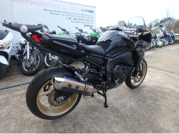     Yamaha FZ-1 Fazer 2014  9