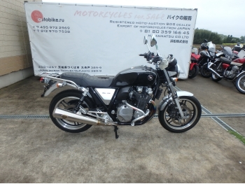     Honda CB1100A 2011  8