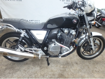     Honda CB1100A 2011  18