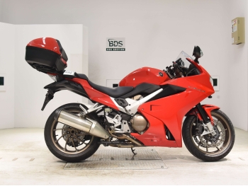 Заказать из Японии мотоцикл Honda VFR800F Interceptor 2015 фото 2