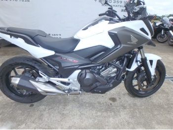     Honda NC750XDLD-2 2019  18