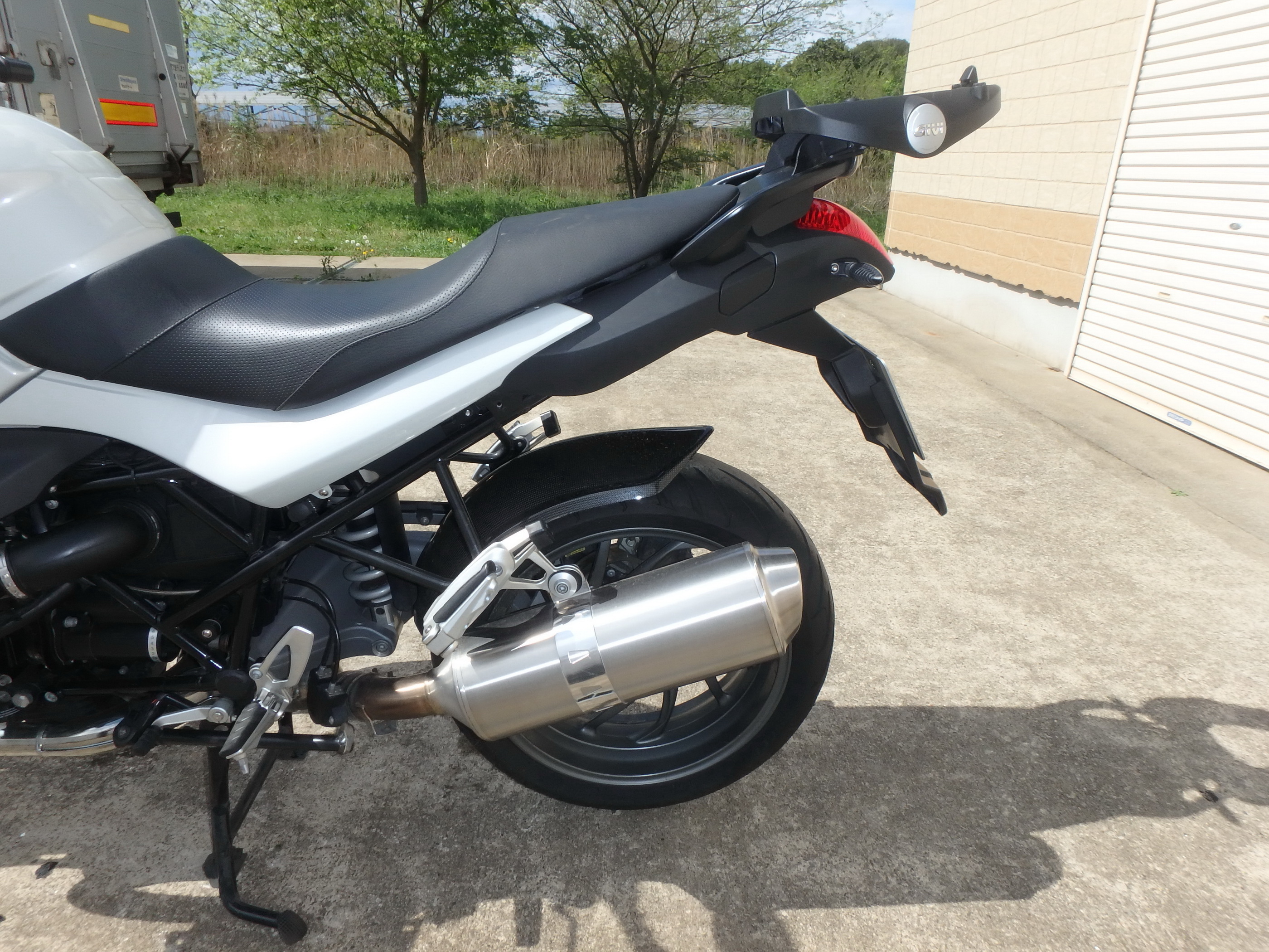 Купить мотоцикл BMW R1200R 2012 фото 16