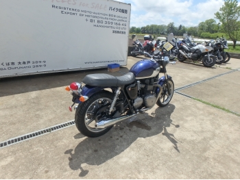     Triumph Bonneville SE 2010  9