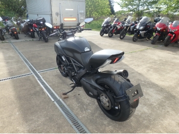 Заказать из Японии мотоцикл Ducati Diavel 2013 фото 11