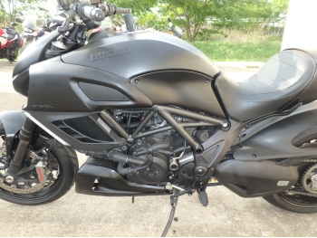     Ducati Diavel 2013  15