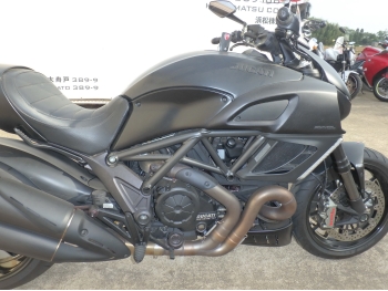     Ducati Diavel 2013  18