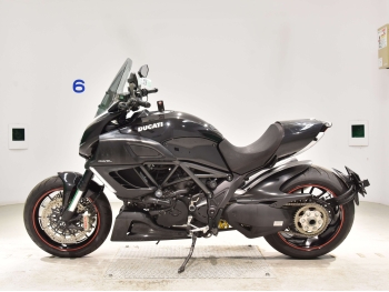     Ducati Diavel 2012  1