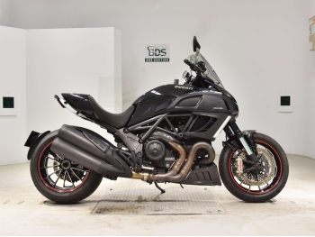     Ducati Diavel 2012  2