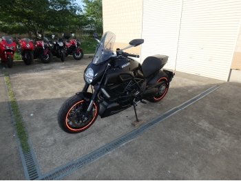     Ducati Diavel 2012  13