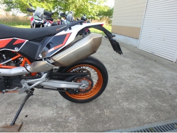     KTM 690 SMC R 2017  13