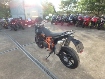     KTM 690 Supermoto R 2008  11