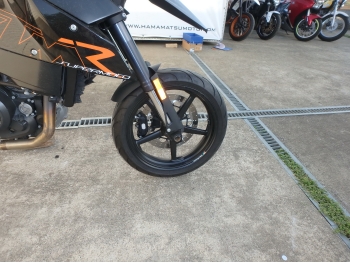     KTM 690 Supermoto R 2008  19