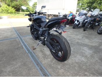     Triumph Street Triple85 2017  11