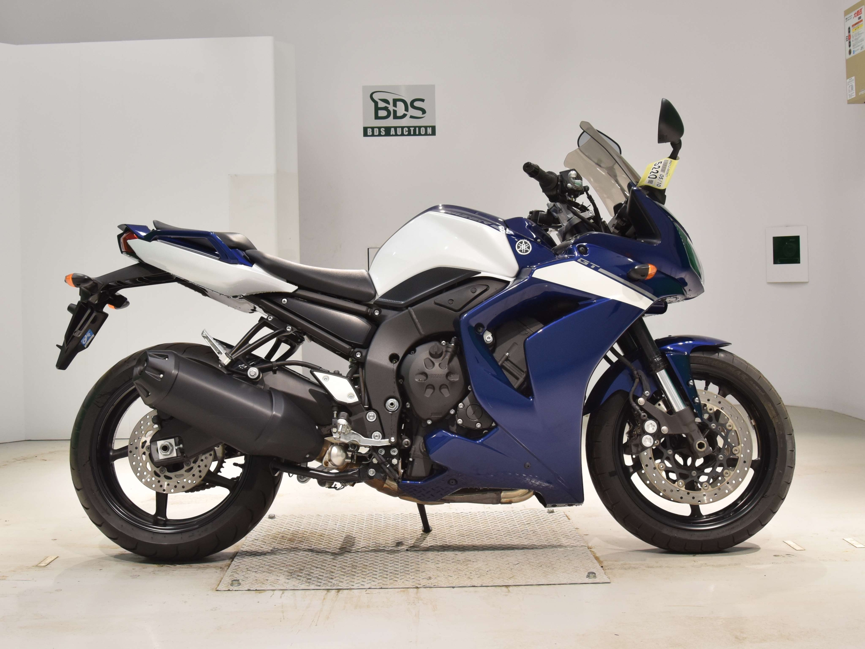 Купить мотоцикл Yamaha FZ-1 Fazer 2013 фото 2