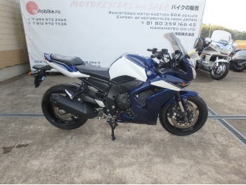     Yamaha FZ-1 Fazer 2013  8