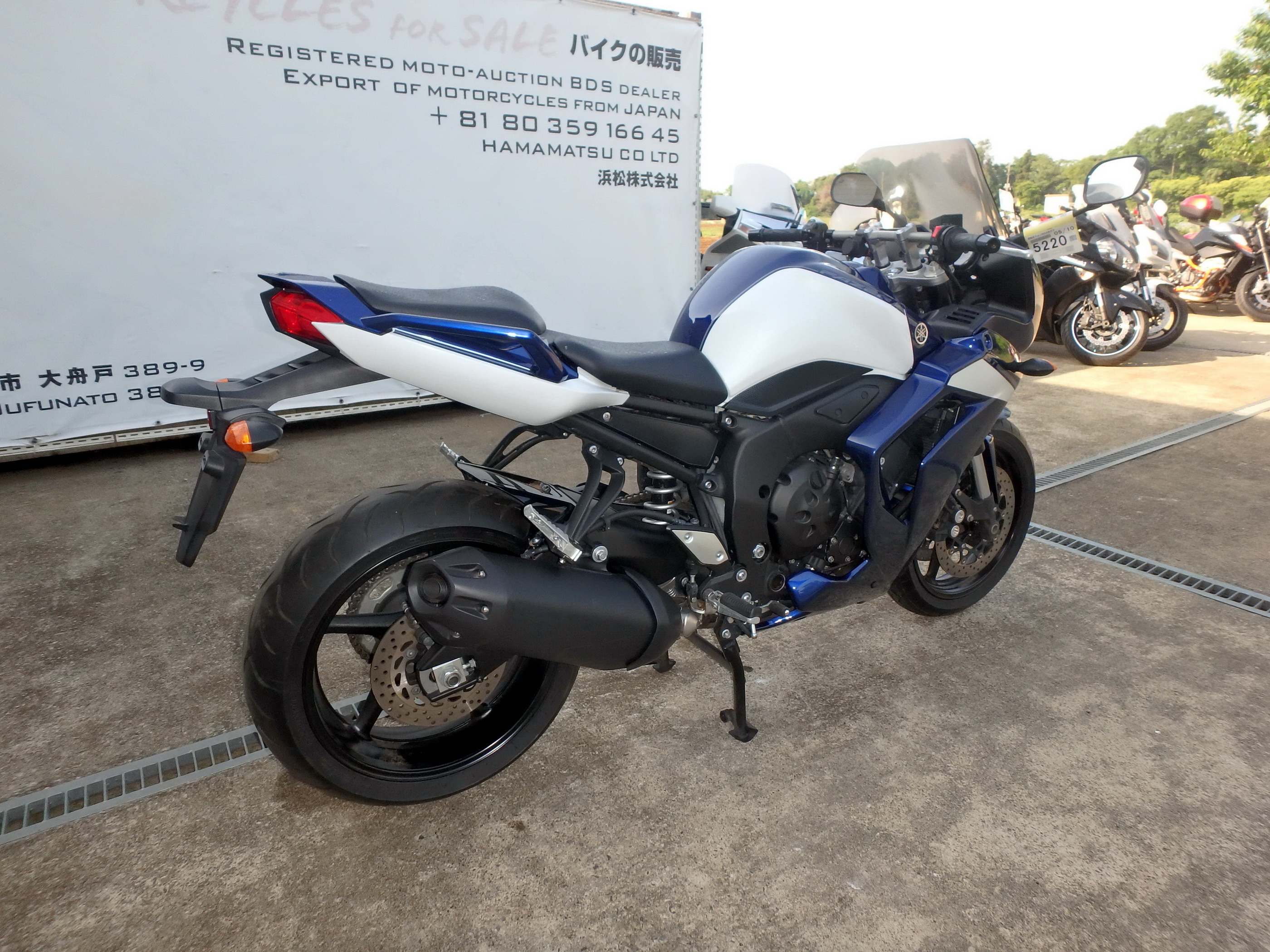 Купить мотоцикл Yamaha FZ-1 Fazer 2013 фото 9