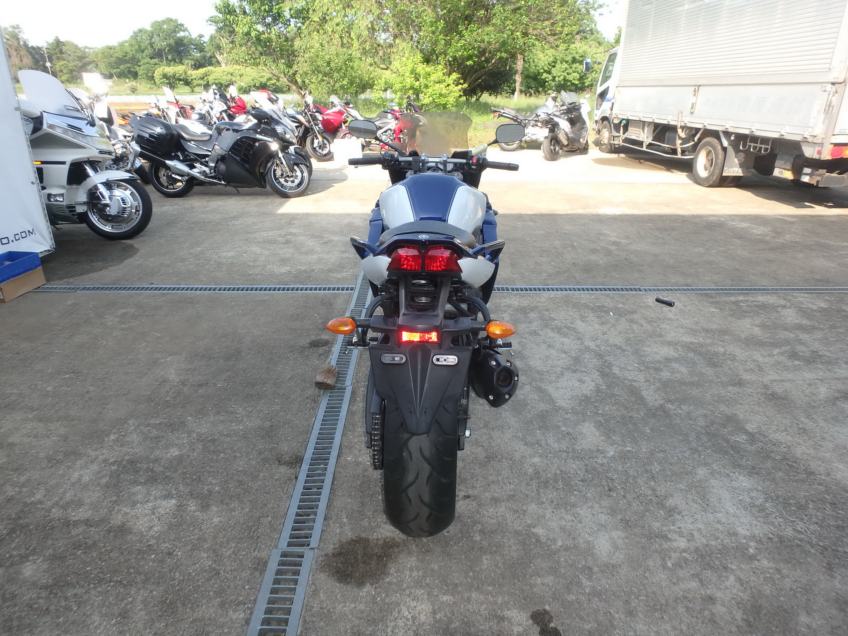 Купить мотоцикл Yamaha FZ-1 Fazer 2013 фото 10