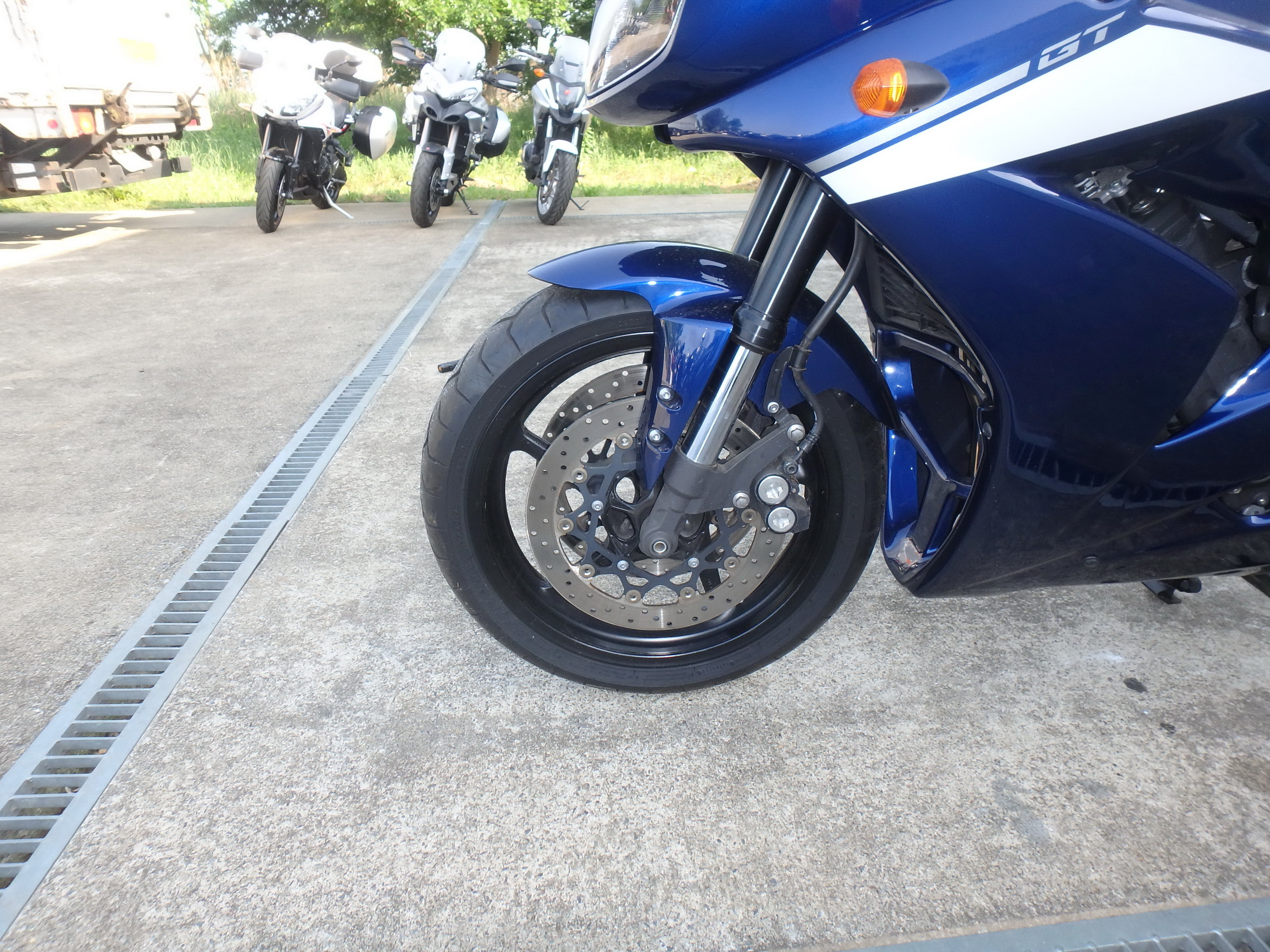 Купить мотоцикл Yamaha FZ-1 Fazer 2013 фото 14