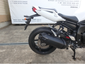     Yamaha FZ-1 Fazer 2012  17