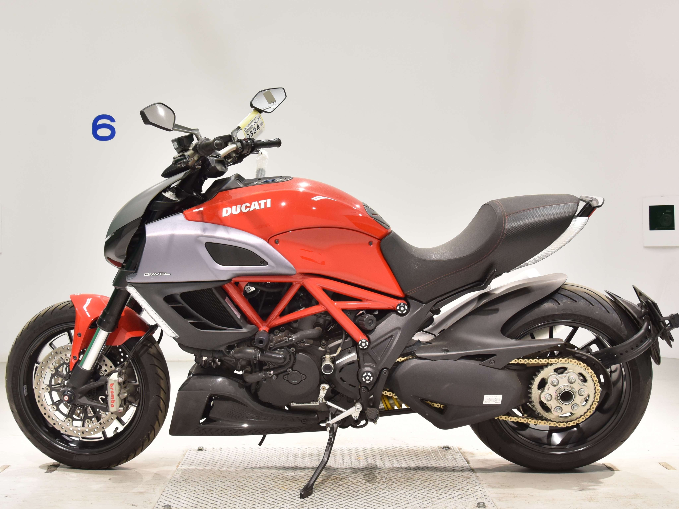 Купить мотоцикл Ducati Diavel 2011 фото 1