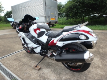     Suzuki Hayabusa-2 GSX-R1300 2011  11