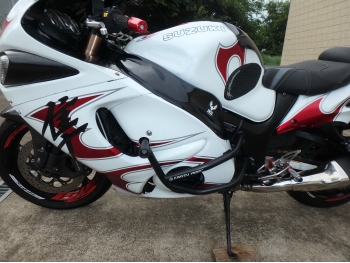     Suzuki Hayabusa-2 GSX-R1300 2011  15