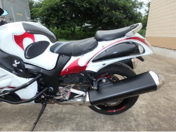     Suzuki Hayabusa-2 GSX-R1300 2011  16