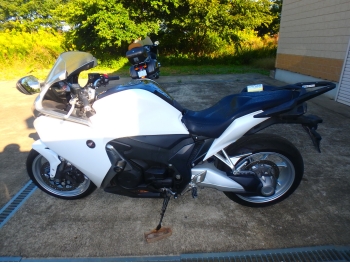 Заказать из Японии мотоцикл Honda VFR1200F 2013 фото 12
