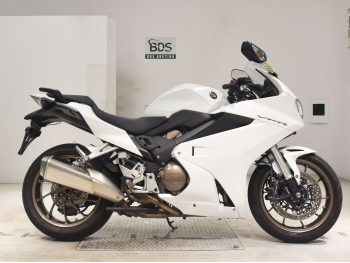 Заказать из Японии мотоцикл Honda VFR800F Interceptor 2017 фото 2