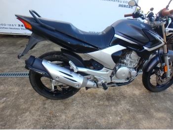     Yamaha YBR250 2010  17