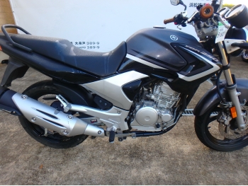     Yamaha YBR250 2010  18