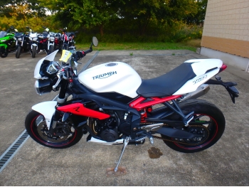 �������� �� ������ �������� Triumph Street Triple 675R 2015 ���� 12