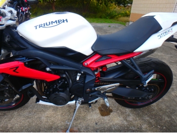 �������� �� ������ �������� Triumph Street Triple 675R 2015 ���� 15