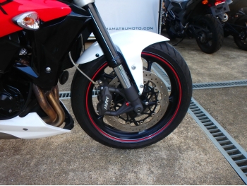 �������� �� ������ �������� Triumph Street Triple 675R 2015 ���� 19
