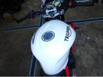 �������� �� ������ �������� Triumph Street Triple 675R 2015 ���� 22
