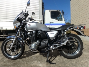     Honda CB1100A 2013  10