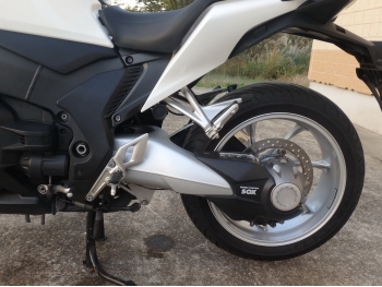     Honda VFR1200F 2012  16