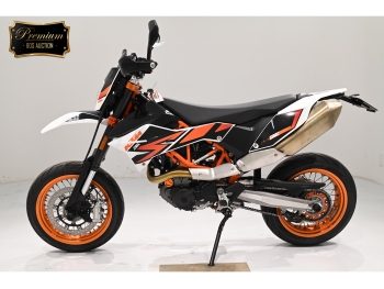     KTM 690 SMC R 2017  1