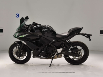     Kawasaki Ninja650A 2017  1