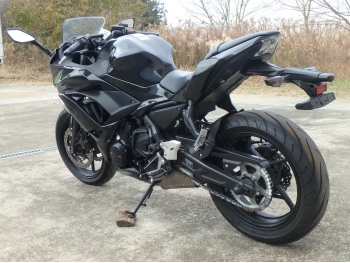     Kawasaki Ninja650A 2017  11