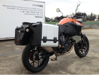     KTM 1050 Adventure 2015  9