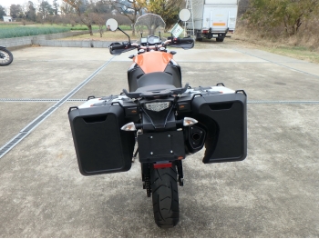     KTM 1050 Adventure 2015  10