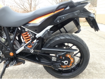     KTM 1050 Adventure 2015  17