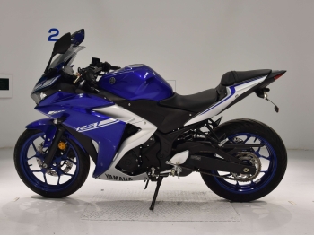     Yamaha YZF-R3 2017  1