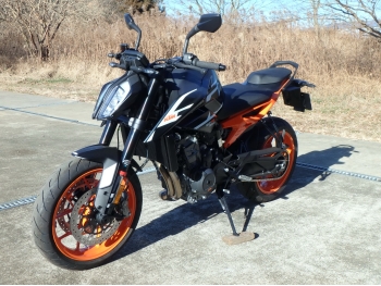     KTM 890 Duke GP 2023  8